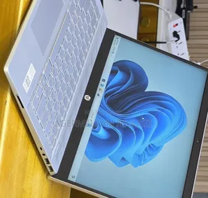 New Laptop HP Pavilion 14 8GB Intel Core i5 SSD 512GB