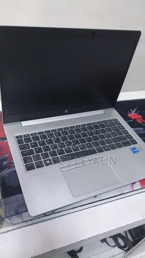 New Laptop HP EliteBook 840 8GB Intel Core i5 SSD 512GB