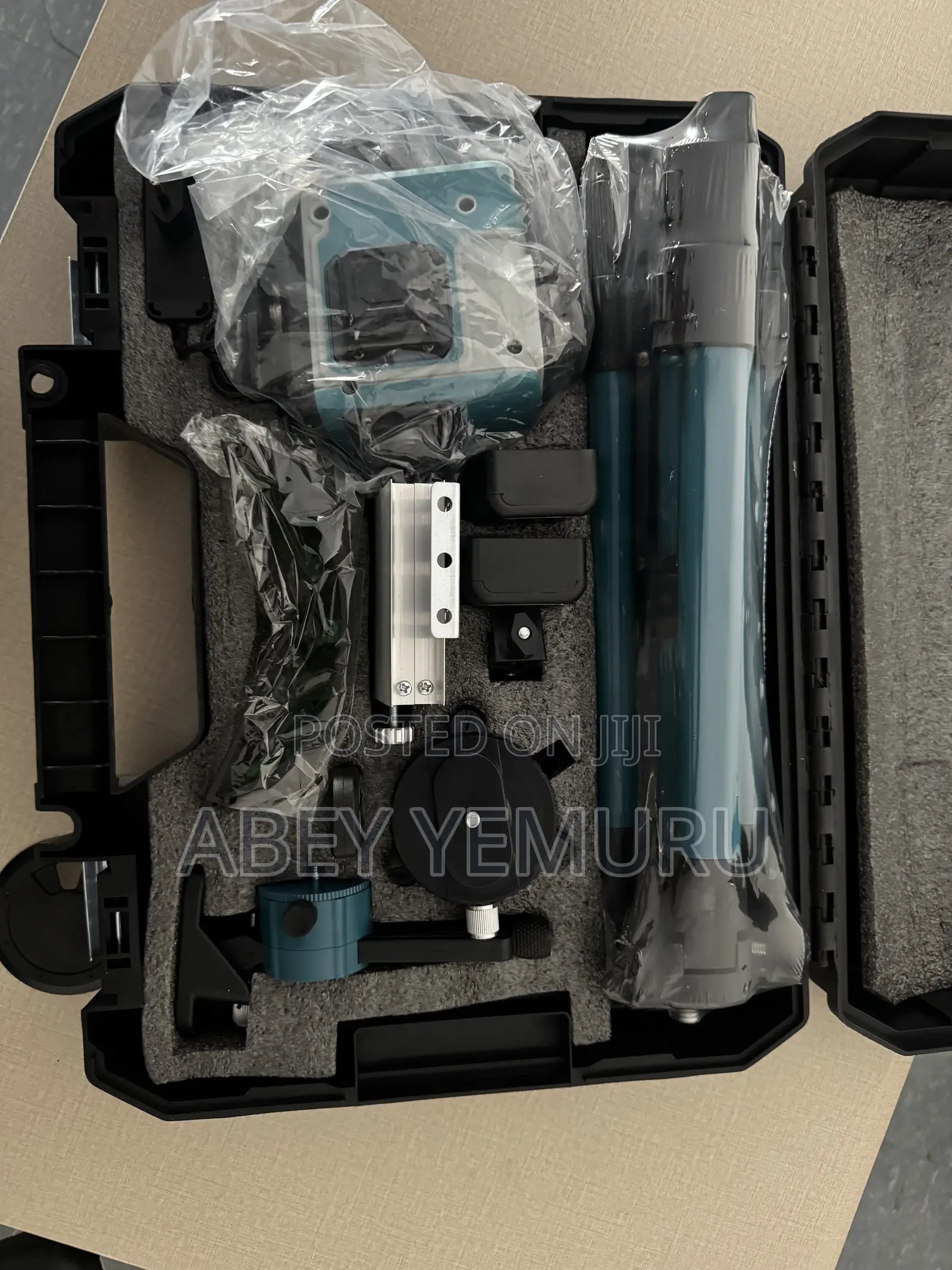 TOTAL Tools 360° Self-Leveling Laser
