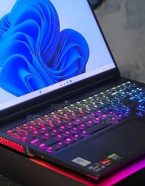 New Laptop Lenovo Legion 7 32GB AMD Ryzen 9 SSD 1T