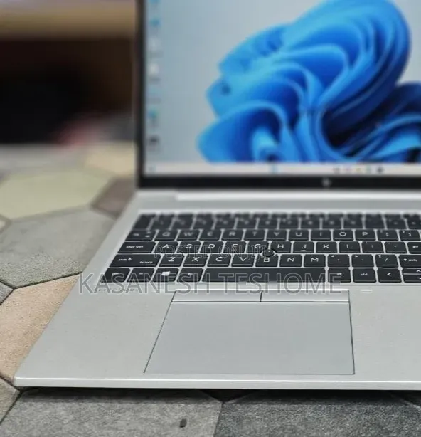 New Laptop HP EliteBook 840 16GB Intel Core i5 SSD 512GB