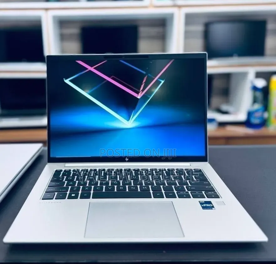 New Laptop HP EliteBook 840 G10 16GB Intel Core i7 SSD 1T