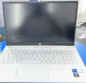 New Laptop HP Pavilion 14 16GB Intel Core i7 SSD 512GB