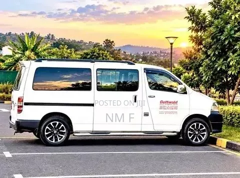 Toyota HiAce 2011 White