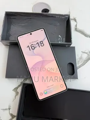 Samsung Galaxy Z Flip6 256 GB Gray