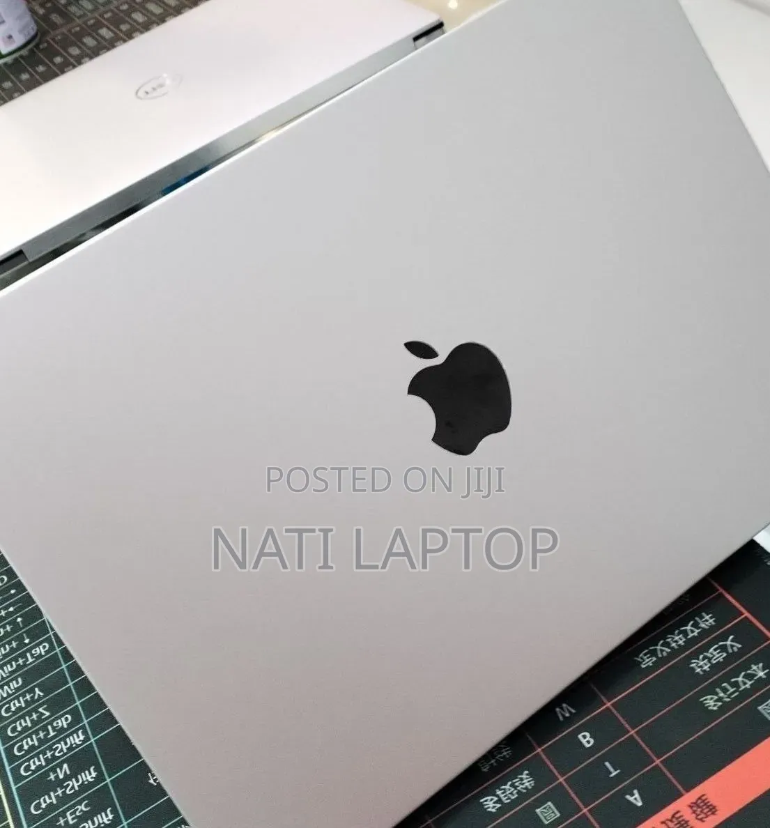 New Laptop Apple MacBook Pro 2025 M5 16GB Apple M5 Pro SSD 512GB