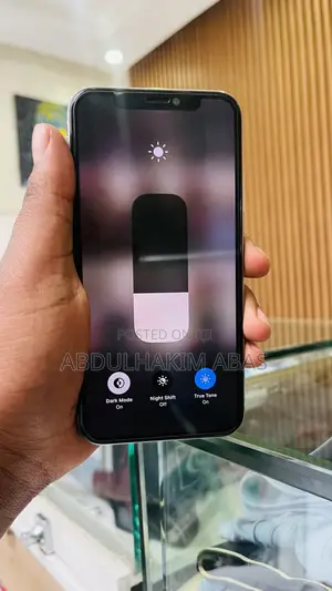 Apple iPhone X 64 GB White