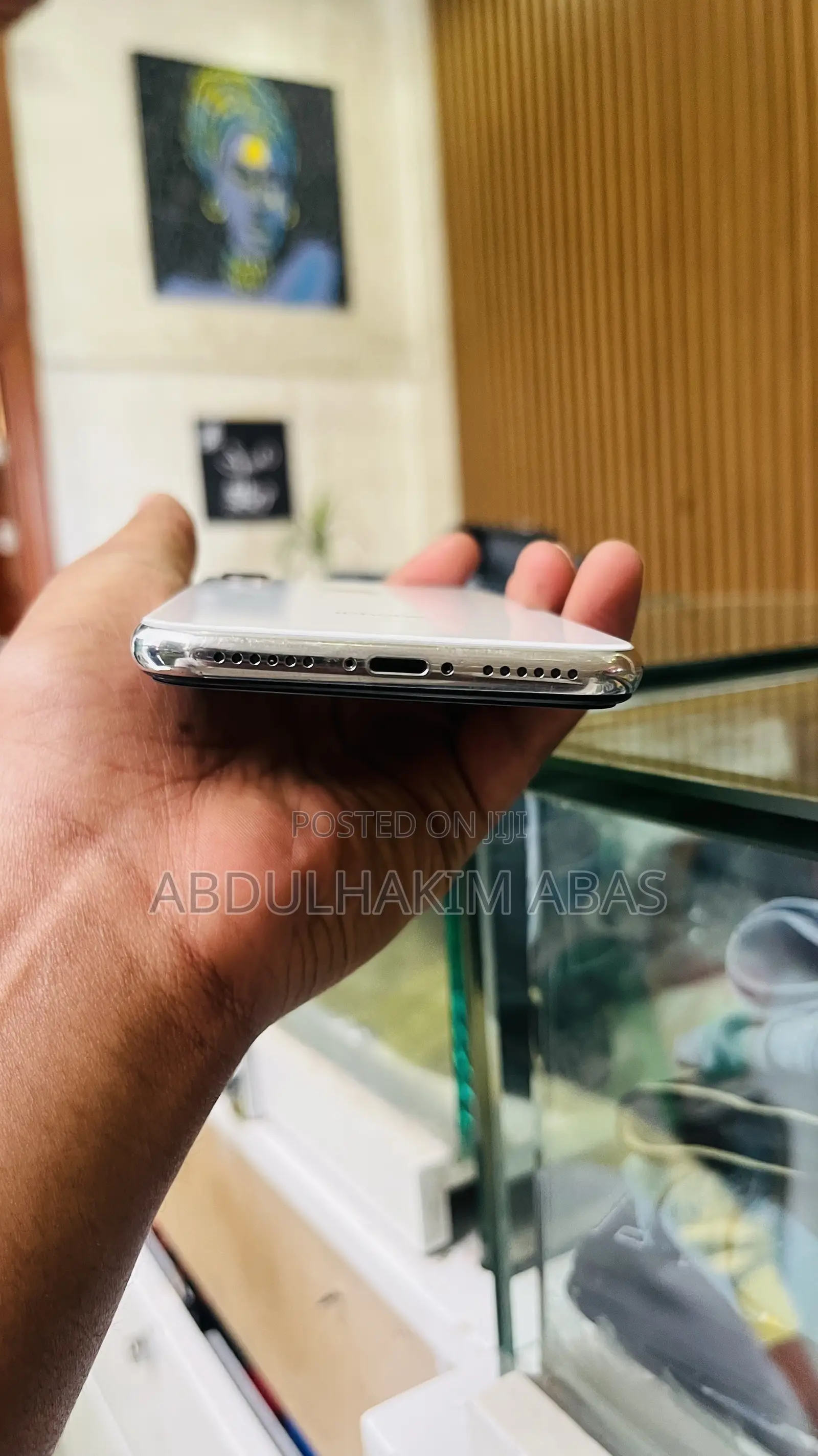 Apple iPhone X 64 GB White