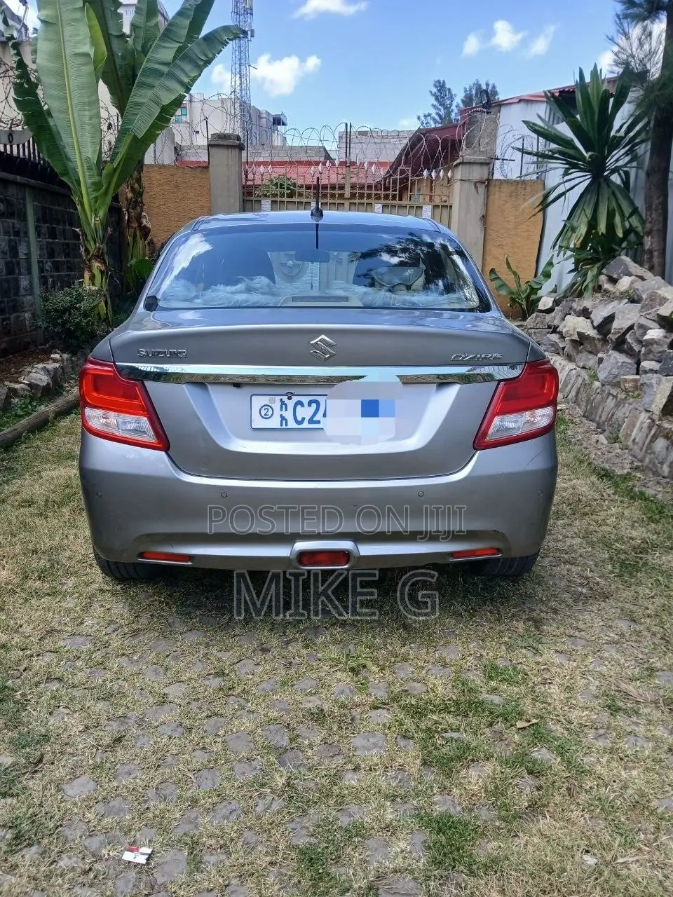 Suzuki Dzire 2022 Silver
