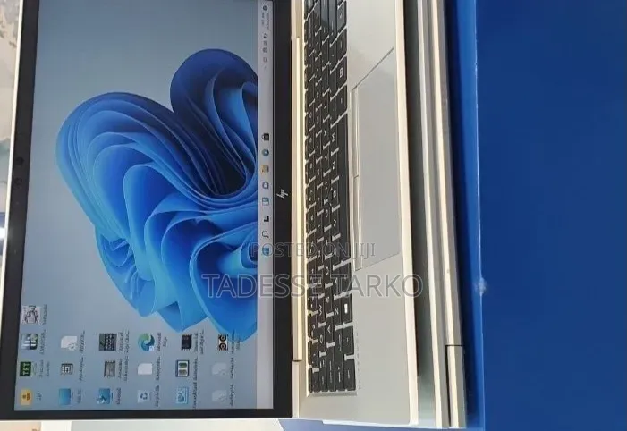New Laptop HP EliteBook 840 G7 16GB Intel Core i5 SSD 512GB