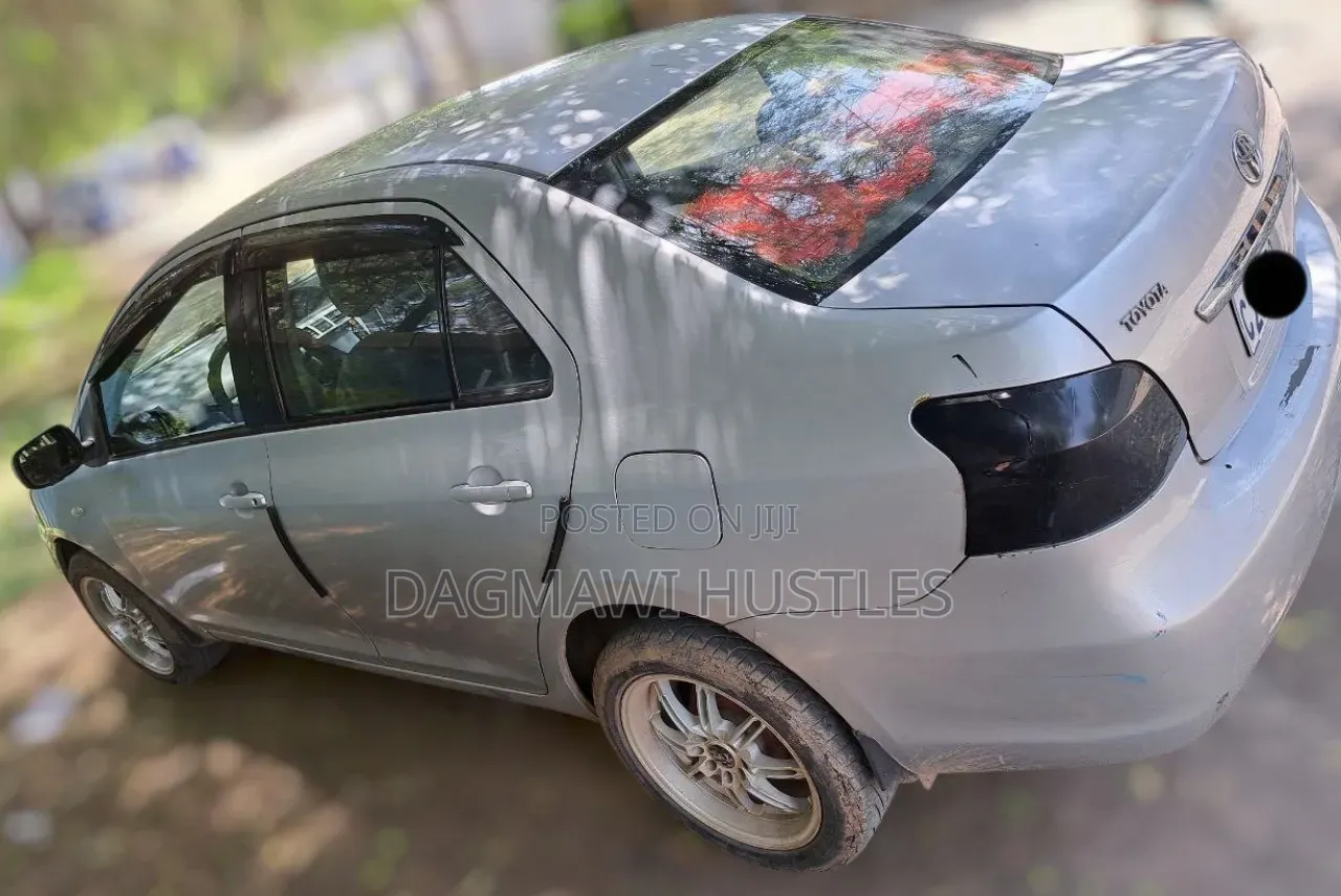 Toyota Yaris 1.3 VVT-i Automatic 2007 Silver