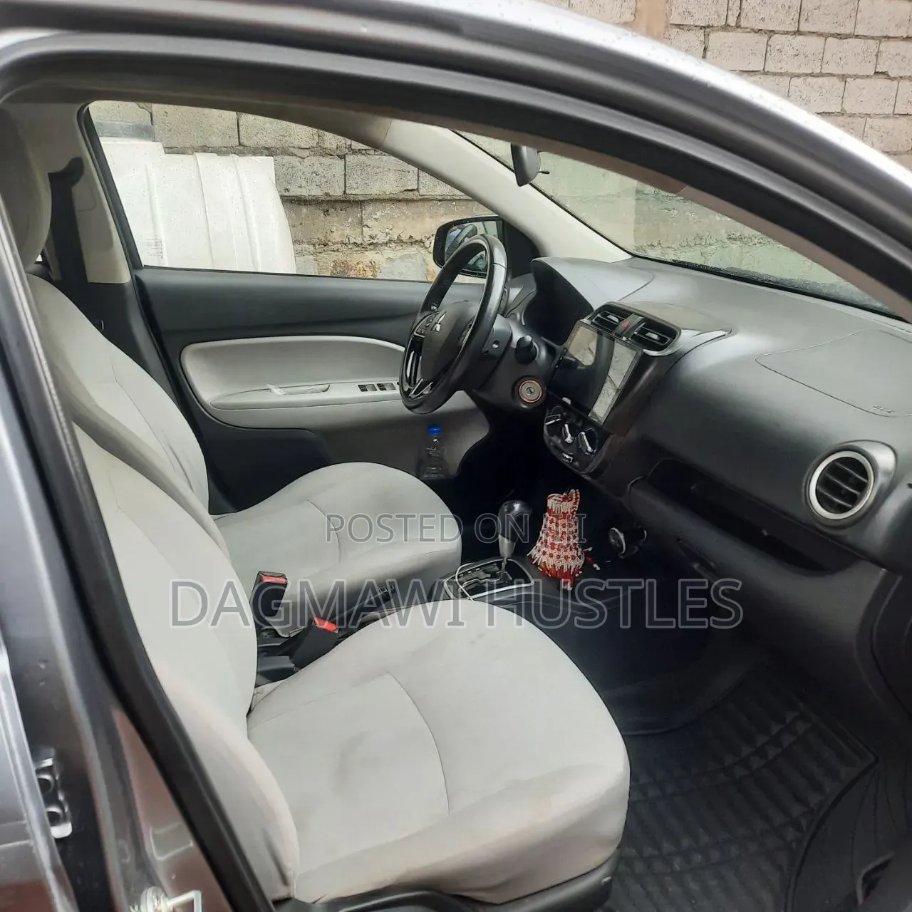 Mitsubishi Attrage 2023 Gray