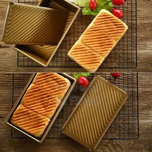 Non-Stick Carbon Steel Pullman Loaf Pan With a Sliding Lid