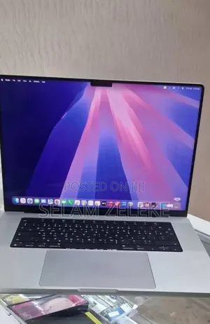 New Laptop Apple MacBook Pro 2021 M1 32GB Apple M1 Pro SSD 512GB