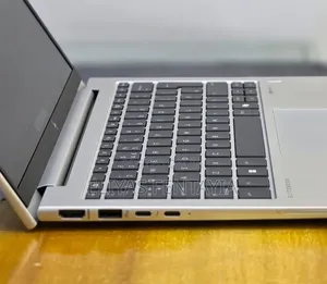New Laptop HP Elitebook 830 G11 16GB Intel Core i7 SSD 512GB