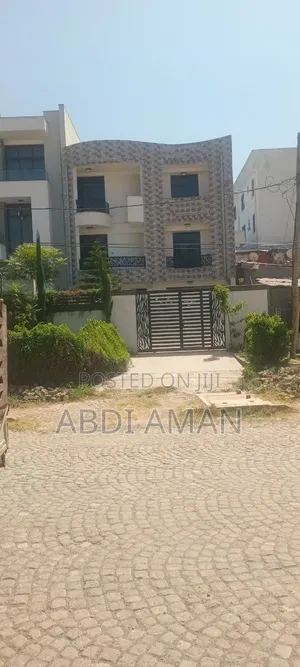 Furnished 5bdrm House in Hyte, Bole for sale