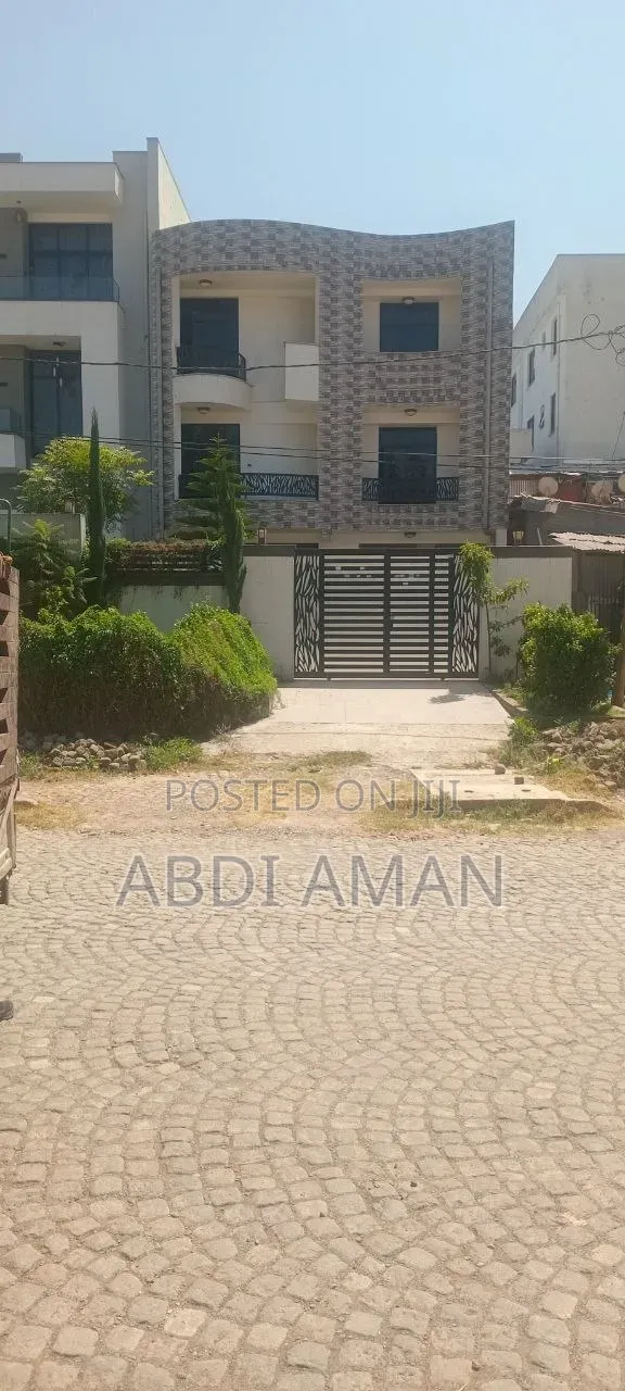 Furnished 5bdrm House in Hyte, Bole for sale