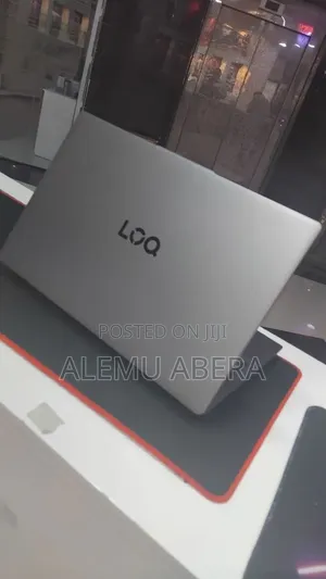 New Laptop Lenovo LOQ 15AHP10 16GB Intel Core i5 SSD 512GB