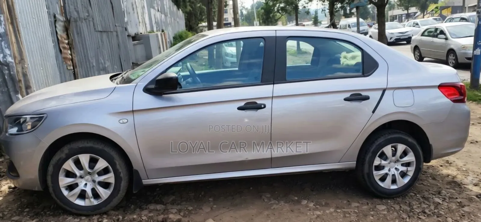 Peugeot 301 2019 Silver