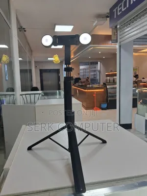 Selfie Stick With Grip Handle
