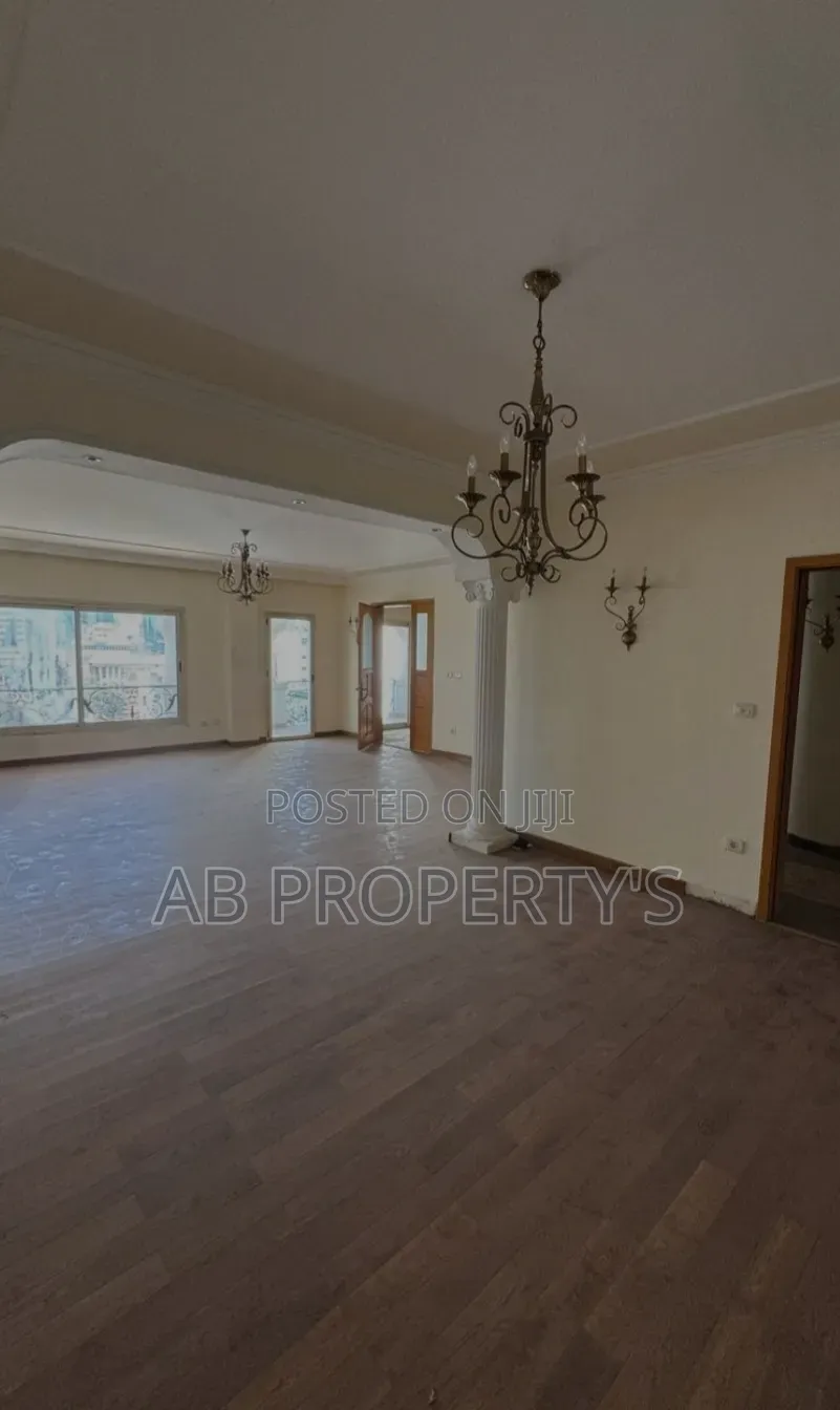 Furnished 20bdrm Townhouse/Terrace in Bole Skylight for sale