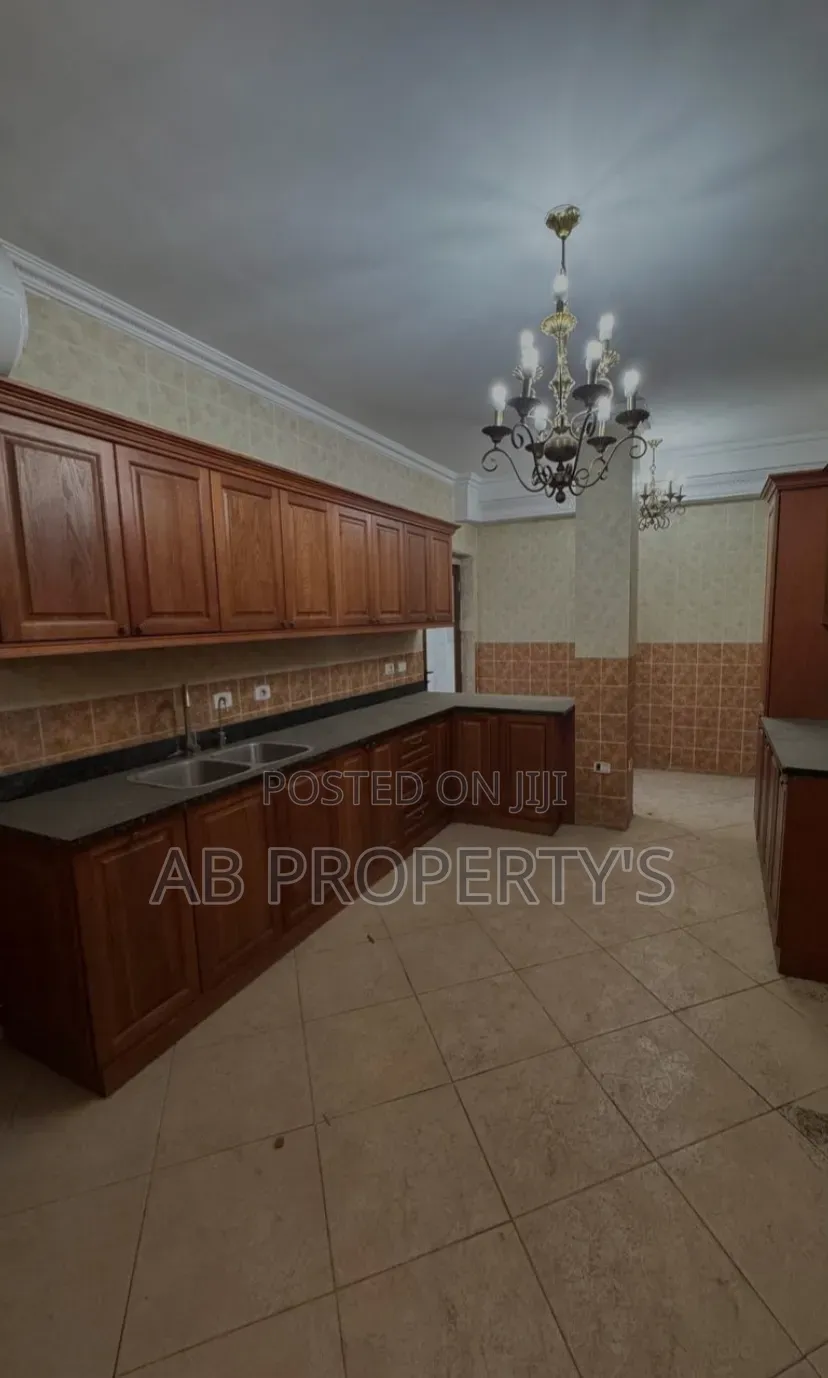 Furnished 20bdrm Townhouse/Terrace in Bole Skylight for sale