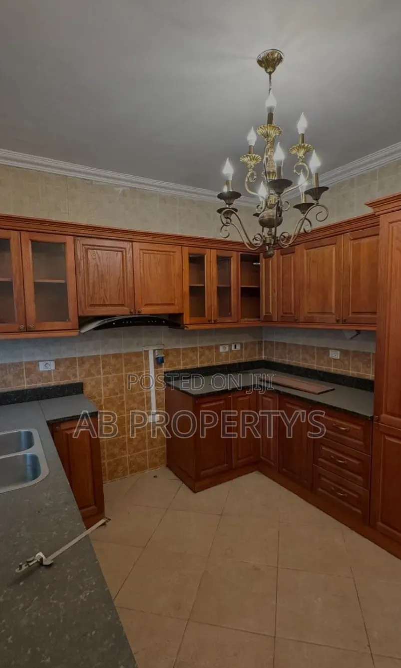 Furnished 20bdrm Townhouse/Terrace in Bole Skylight for sale