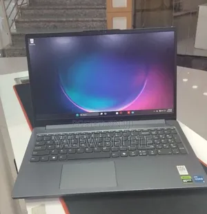 New Laptop Lenovo LOQ 15AHP10 16GB Intel Core i5 SSD 512GB
