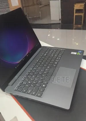 New Laptop Lenovo LOQ 15AHP10 16GB Intel Core i5 SSD 512GB