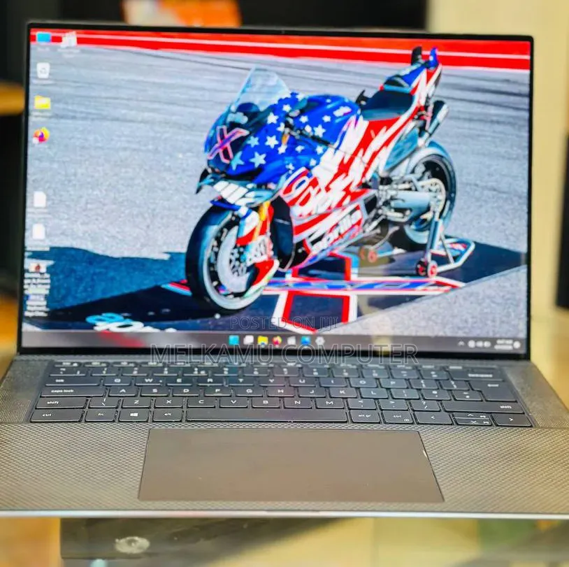 New Laptop Dell Precision 5560 16GB Intel Core i7 SSD 512GB