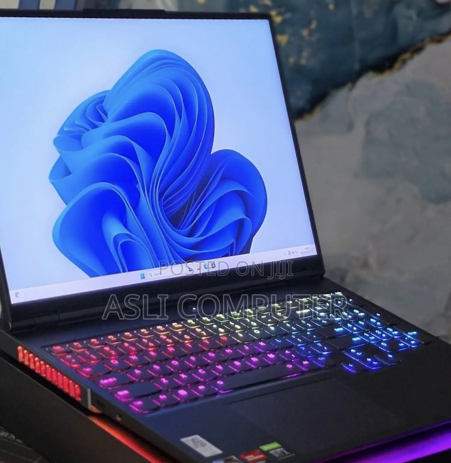 New Laptop Lenovo Legion 5 32GB AMD Ryzen 9 SSD 1T