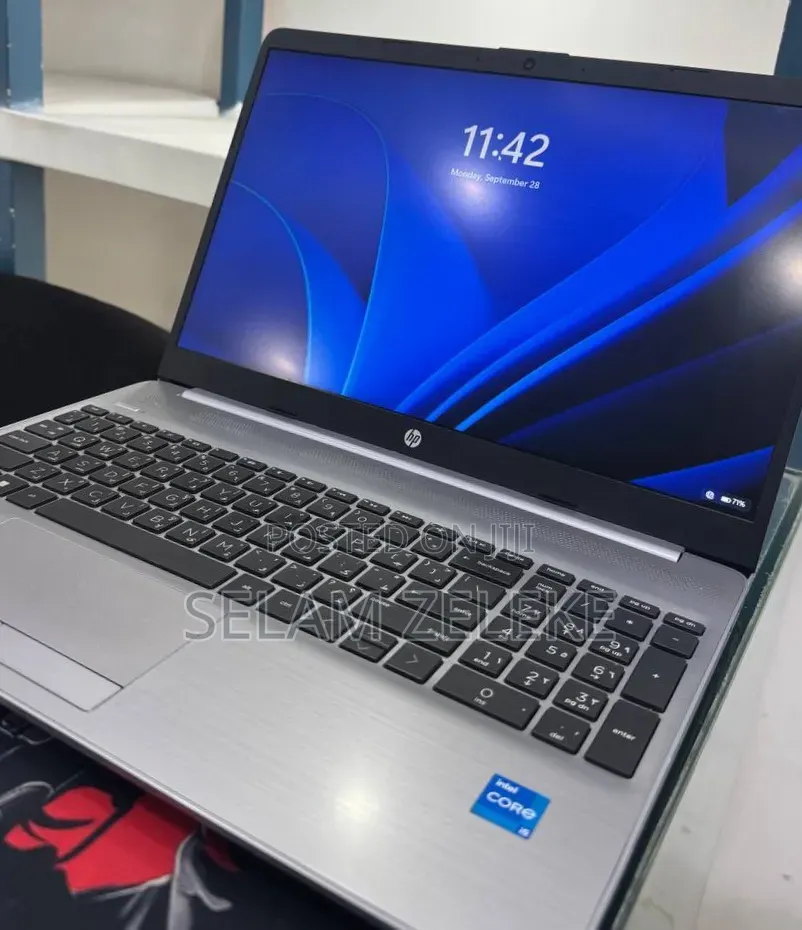 New Laptop HP 8GB Intel Core i5 SSD 512GB
