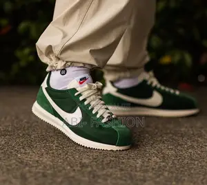 Nike Cortez “Fir Green” — Dark Green Unisex Sneakers