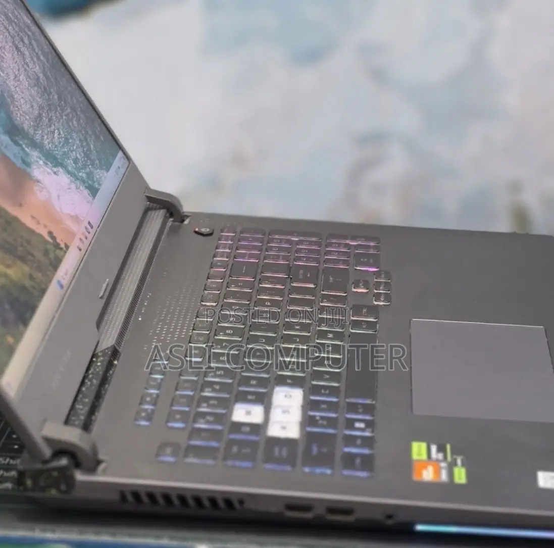 New Laptop Asus ROG Strix G17 16GB AMD Ryzen 9 SSD 1T