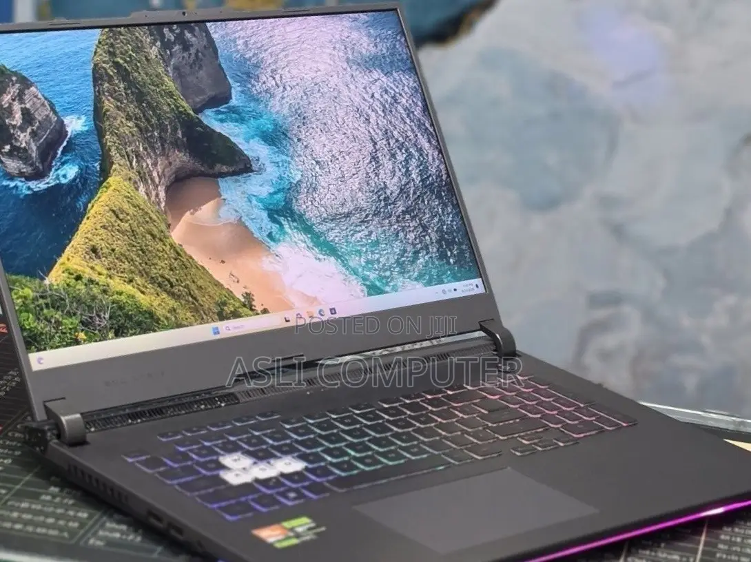 New Laptop Asus ROG Strix G17 16GB AMD Ryzen 9 SSD 1T