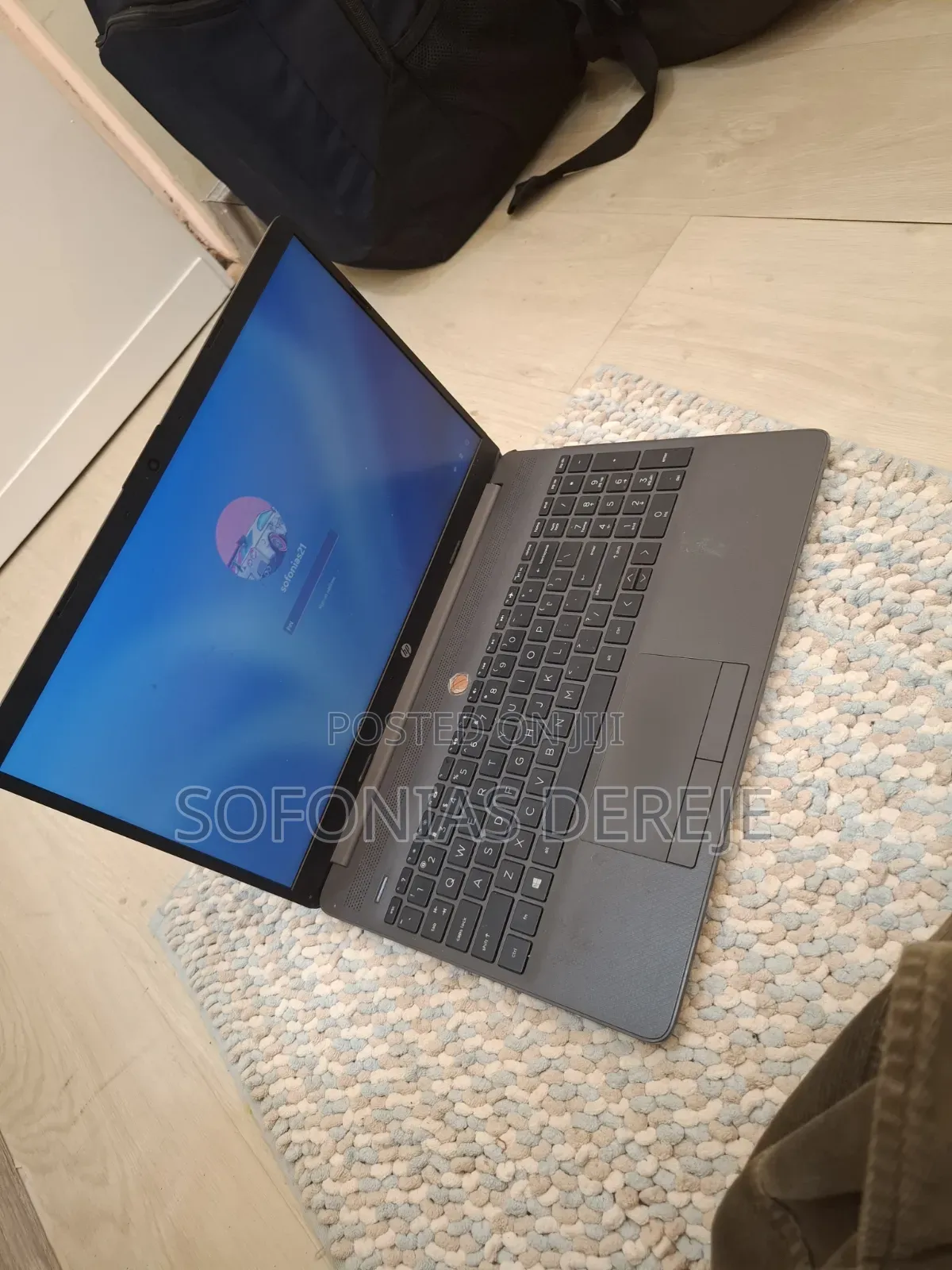 Laptop HP 255 G8 8GB AMD SSD 128GB