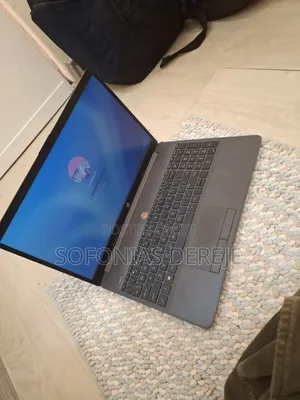 Laptop HP 255 G8 8GB AMD SSD 128GB