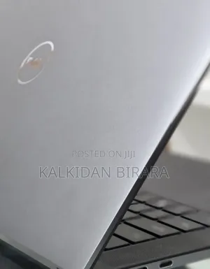 New Laptop Dell Precision 5550 16GB Intel Core i7 SSD 512GB