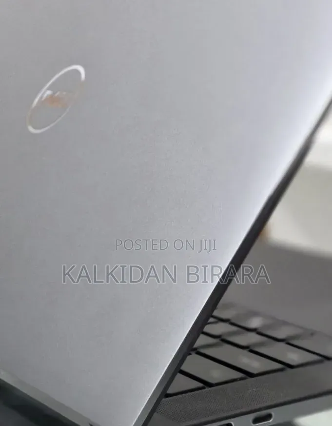 New Laptop Dell Precision 5550 16GB Intel Core i7 SSD 512GB