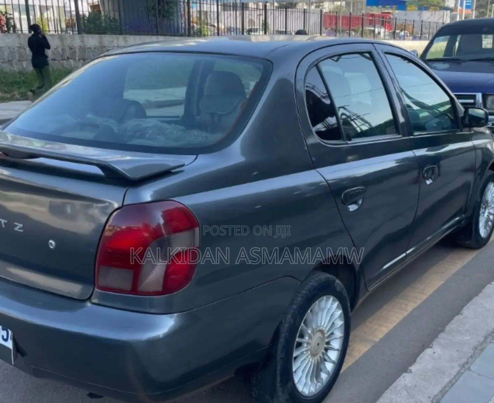 Toyota Platz 2001 Gray