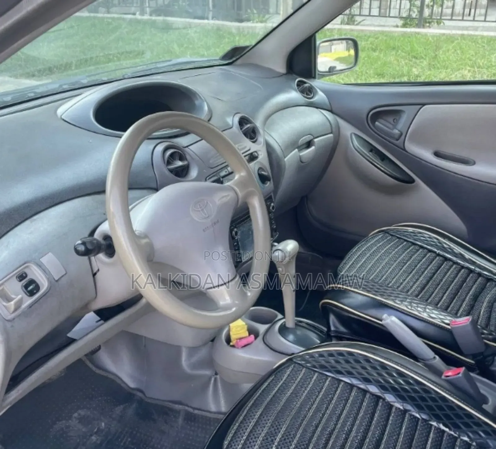 Toyota Platz 2001 Gray