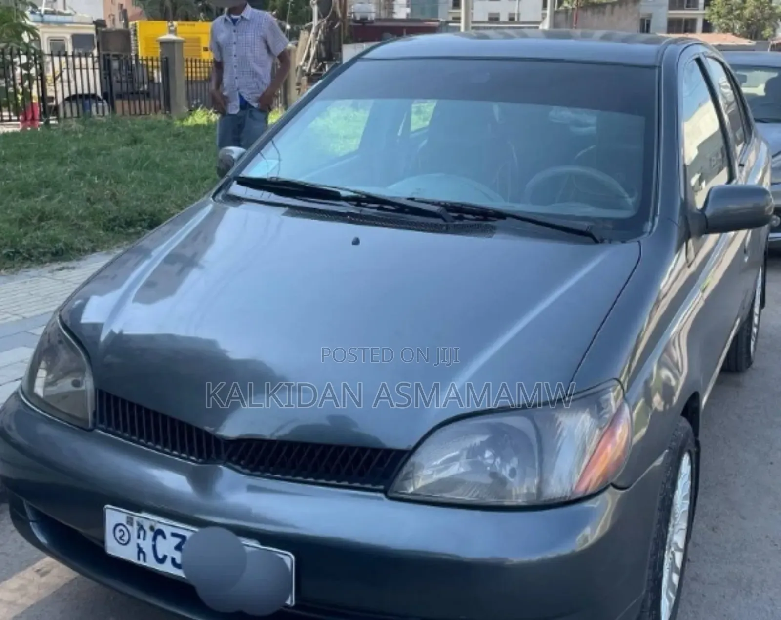 Toyota Platz 2001 Gray