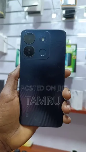 Infinix Smart 7 HD 64 GB Black