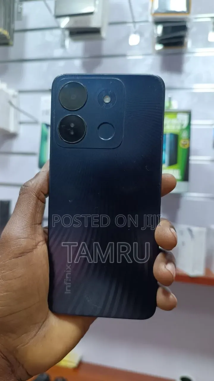 Infinix Smart 7 HD 64 GB Black