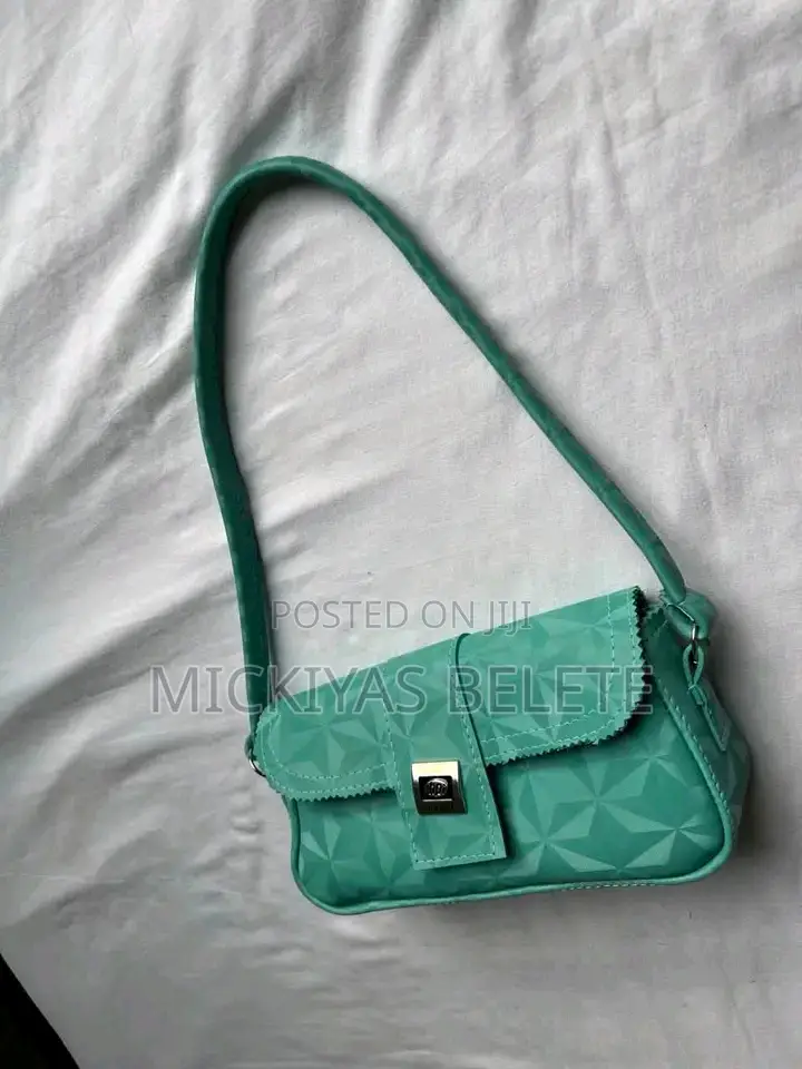 Ladies' Bags (ቦርሳዎች)