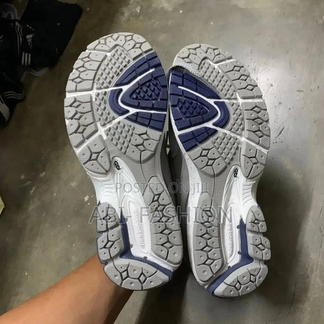 New Balance 2002R X Thisisneverthat Fashion Shoes