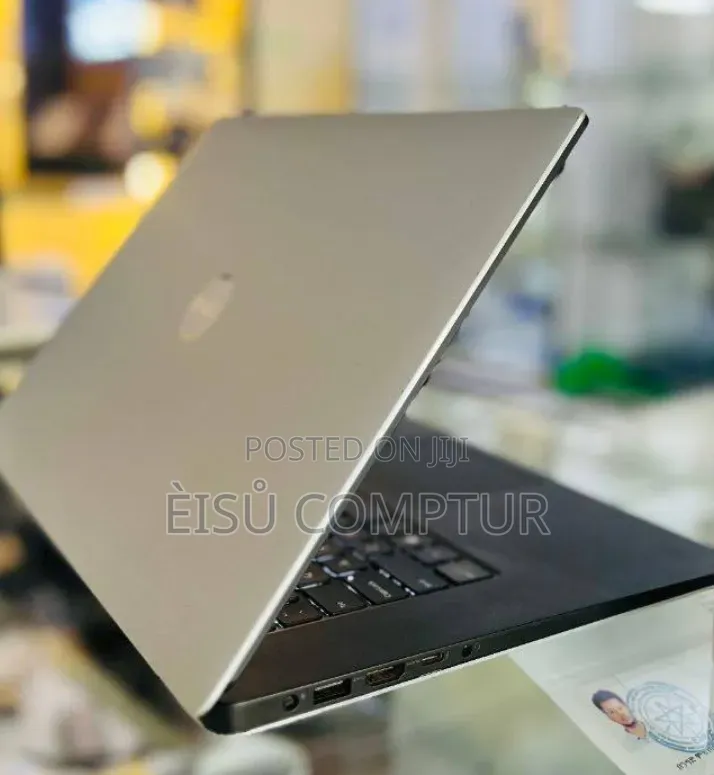 New Laptop Dell XPS 15 16GB Intel Core i7 SSD 512GB