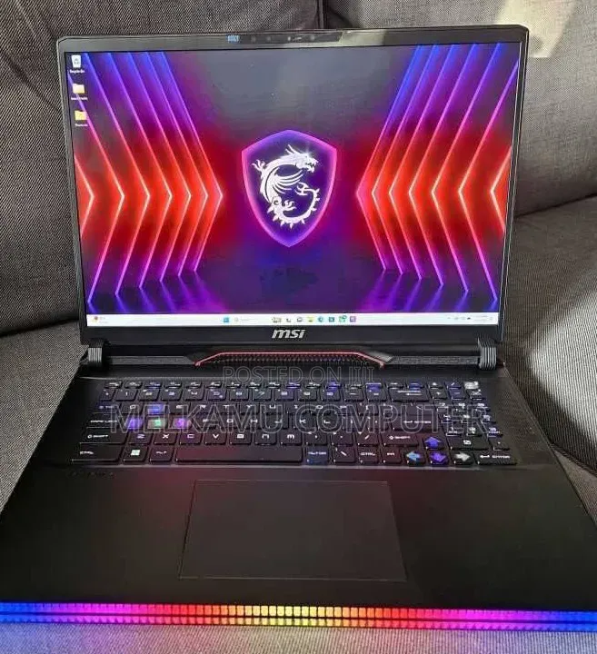 New Laptop MSI Raider GE68HX 13VI-202US 32GB Intel Core i9 SSD 1T