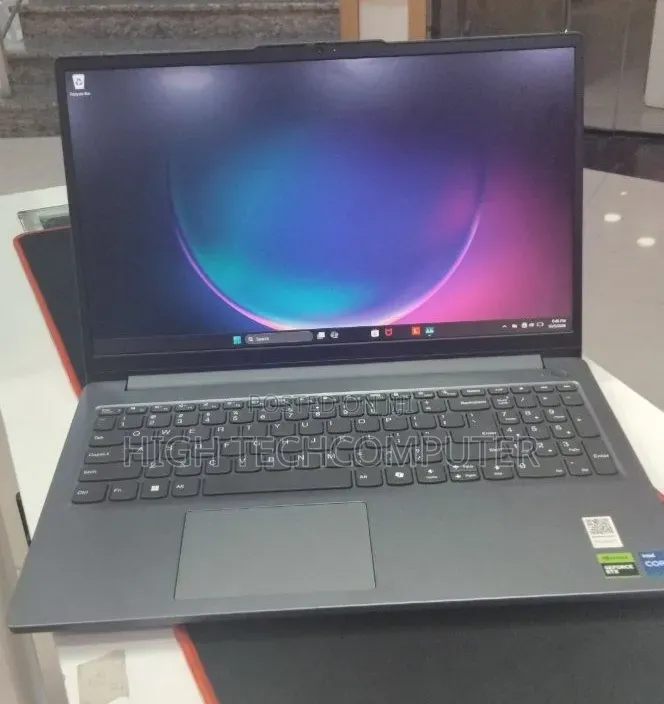 New Laptop Lenovo LOQ 15ARP9 16GB Intel Core i5 SSD 512GB