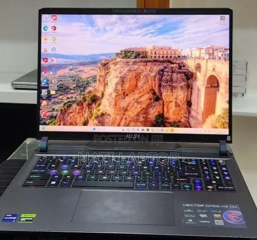 New Laptop MSI 16GB Intel Core i9 SSD 1T